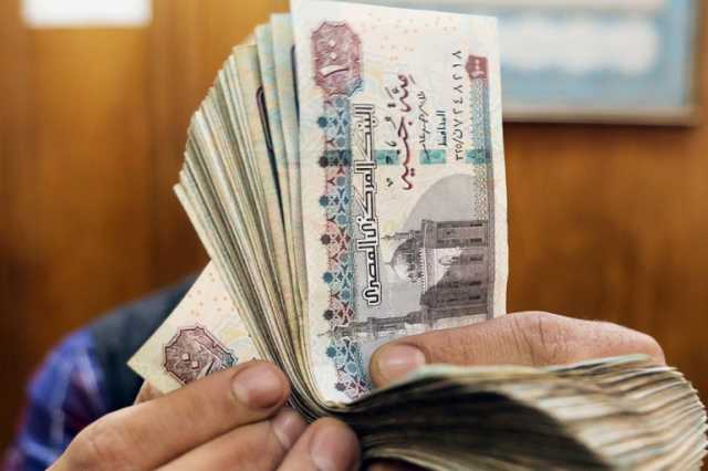 مصر تزيد مخصصات الأجور إلى 12 مليار دولار العام المالي المقبل