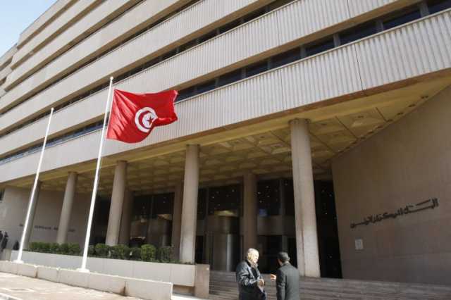 تونس تبقي دعم الكهرباء والوقود والغذاء وتزيد الضرائب على البنوك والفنادق