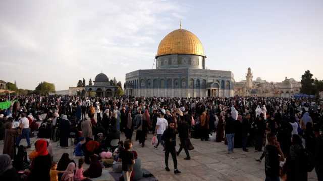 حقه علينا أن نعمره.. شاهد فلسطينيي 48 يشدون الرحال نحو الأقصى