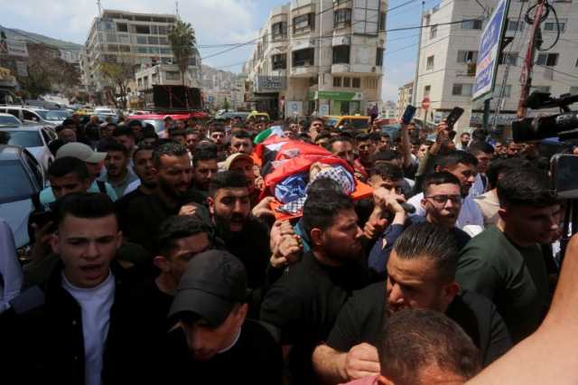 مستوطنون يقتلون فلسطينيين بالضفة وحماس تدعو لتفعيل المقاومة