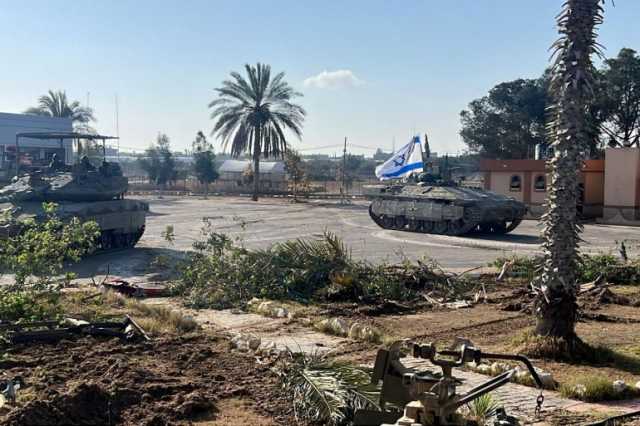 مصادر أمنية: إسرائيل مستعدة لسحب قواتها من معبر رفح