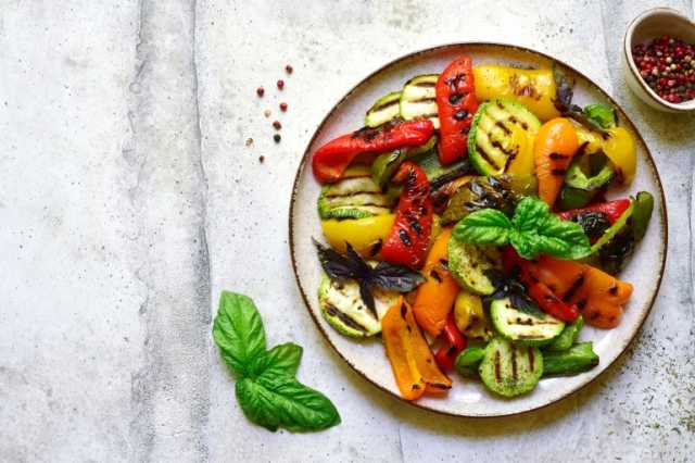 كيف يؤثر النظام الغذائي النباتي على صحتك وبشرتك؟