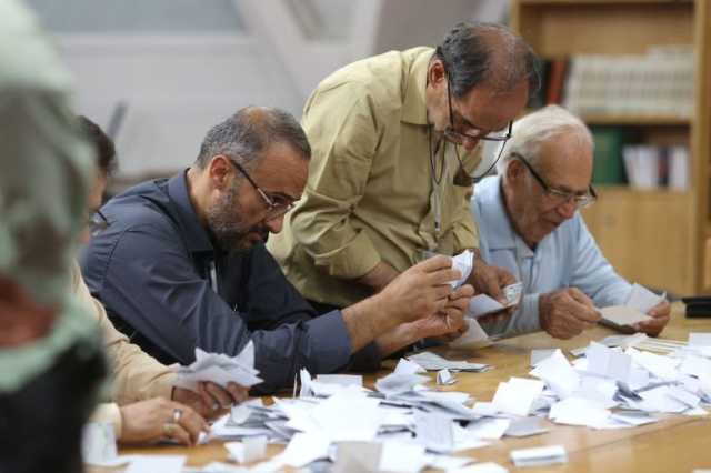 إيران.. هكذا يحشد جليلي وبزشكيان لرفع نسبة المشاركة والظفر بالرئاسة