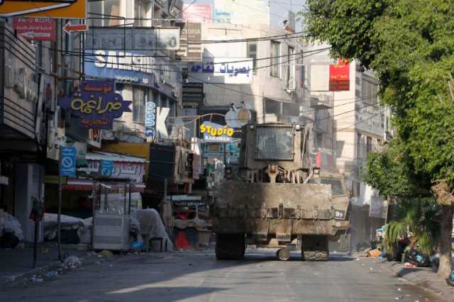 الاحتلال يقتحم مدنا وقرى بالضفة ويعتقل 35 فلسطينيا