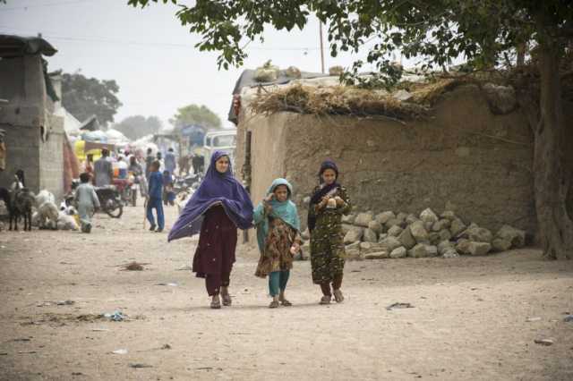 باكستان تمهل 1.4 مليون لاجئ أفغاني عاما قبل ترحيلهم