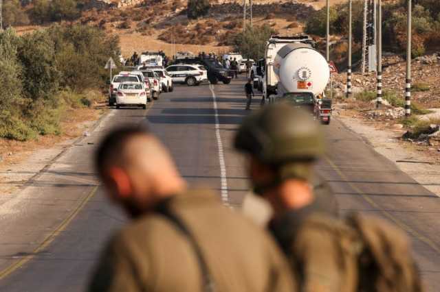 الاحتلال يطلق النار على فلسطيني بدعوى طعن جندي بالخليل