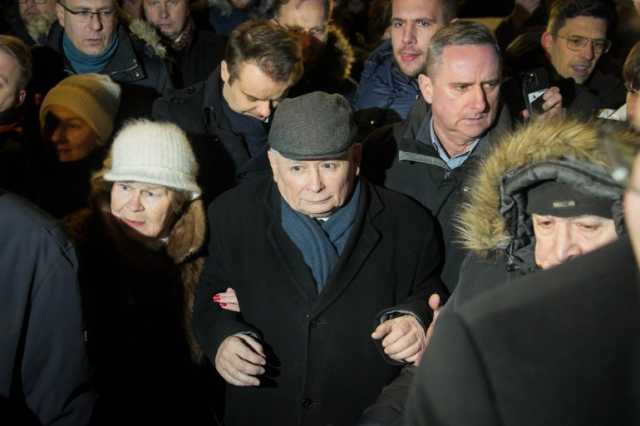 القبض على وزير داخلية بولندا السابق أثناء حضوره حفلا بدعوة من الرئيس