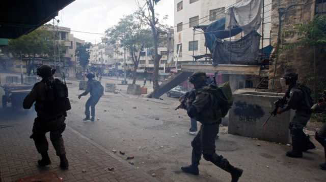 قوات الاحتلال تنفذ حملة اقتحامات واعتقالات في الضفة
