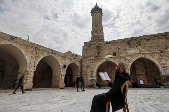 غارديان: الفلسطينيون يبكون غزة التي كانت جميلة وأصبحت مدمرة