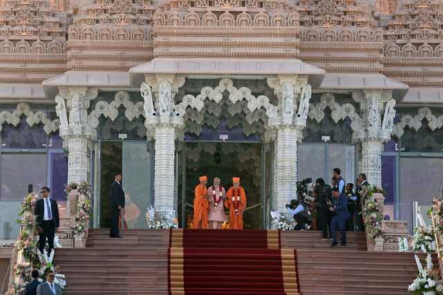 رئيس وزراء الهند يفتتح معبدا هندوسيا في الإمارات