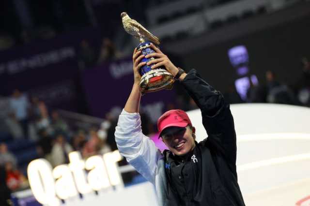 شفيونتيك تفوز بلقب بطولة قطر المفتوحة للتنس للمرة الثالثة تواليا