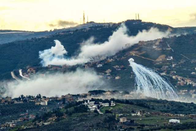 قصف إسرائيلي على جنوب لبنان وحزب الله يستهدف ثكنة عسكرية