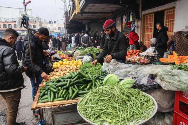 ارتفاع بعشرات الأضعاف.. صحفي فلسطيني يوثق جنون أسعار المواد الغذائية في غزة