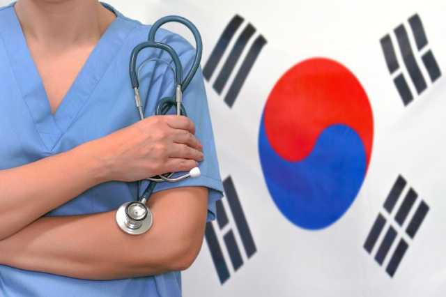 الأطباء المتدربون في كوريا الجنوبية يرفضون العودة للعمل