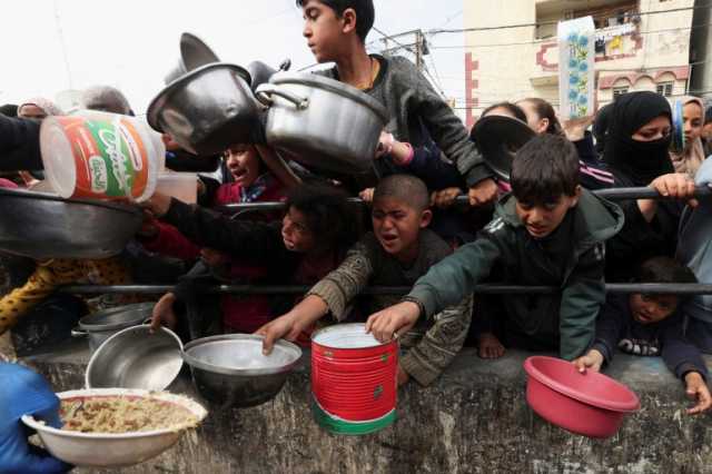 الجوع يفتك بأطفال غزة في ظل شح المساعدات