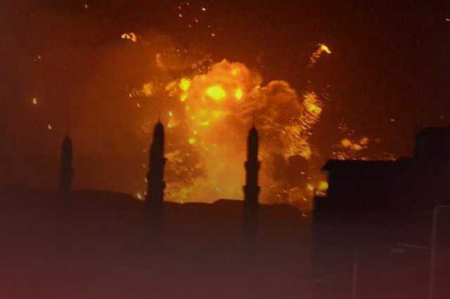 الحوثيون يعلنون عن استهداف الضربات الأميركية البريطانية أسرة وتمسكهم بالرد