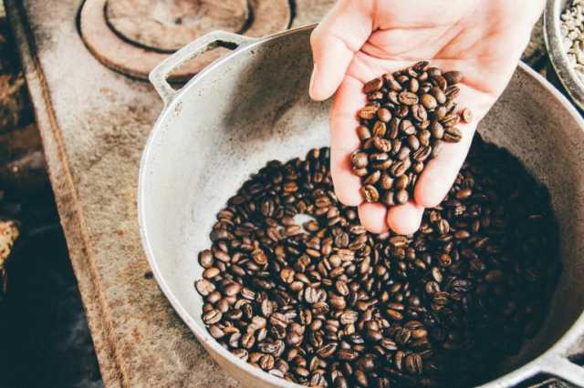 القهوة العربية مفيدة أم ضارة؟ مؤشر حيوي يحسم الجدل