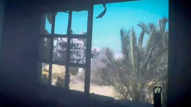 شاهد.. القسام تدمر آليتين عسكريتين إسرائيليتين قرب غلاف غزة