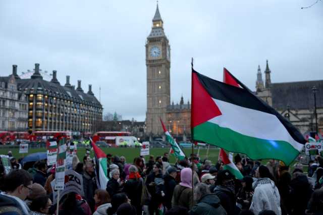 غارديان: المذابح بغزة تقلب بريطانيا رأسا على عقب