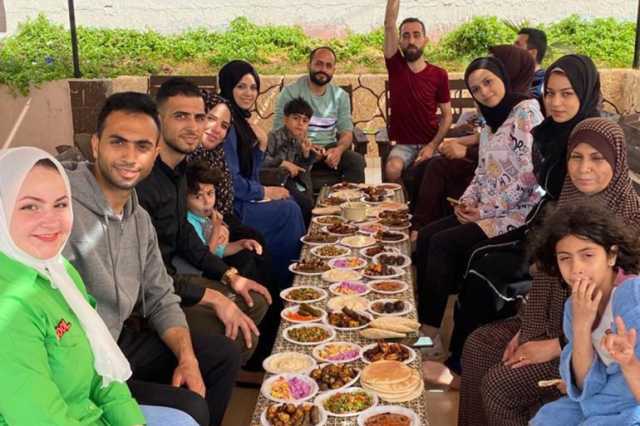 غزيون في قطر: كيف نفرح برمضان والأهل في غزة يُذبحون ويُجوعون؟