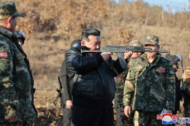 زعيم كوريا الشمالية يدعو جيشه للاستعداد للقتال
