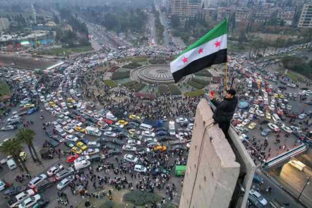 سوريا.. تجميد الدستور والبرلمان ودعم غربي للانتقال السياسي