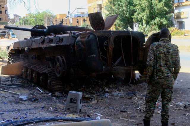 معارك محتدمة بالخرطوم والجيش يضيّق حصاره للقصر الجمهوري