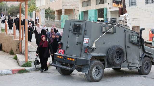 صحف عالمية: الحواجز الإسرائيلية تفرض واقعا معيشيا صعبا بالضفة الغربية