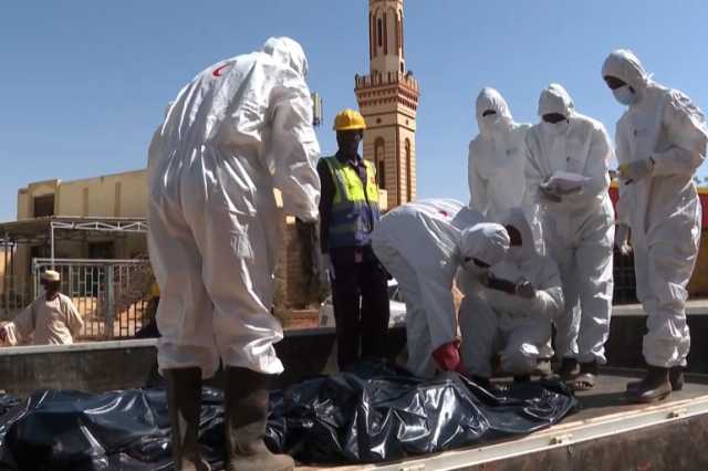 الجيش السوداني يحاصر الدعم السريع بالخرطوم والسلطات تكتشف مقبرة جماعية