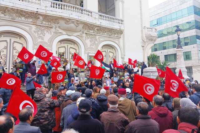 بين السجون والمحاكمات.. حركة النهضة التونسية تحت الحصار