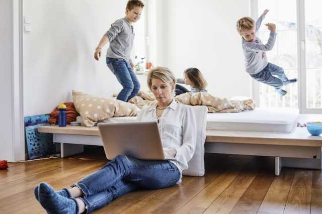 5 طرق للنجاح في العمل أثناء تربية الأطفال