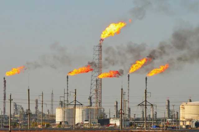 التحول إلى الطاقة النظيفة.. هل يؤثر اتفاق كوب-28 في صادرات الخليج من النفط؟