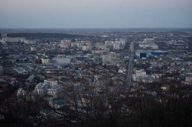 كييف تتعرض لهجوم جوي وإسقاط مسيرتين فوق الأجواء الروسية