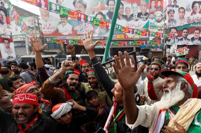 حزب إنصاف الباكستاني.. من الحكم إلى تلاشي حظوظه في الانتخابات