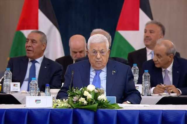 عباس يعلن خطة ضخ دماء جديدة في السلطة الفلسطينية