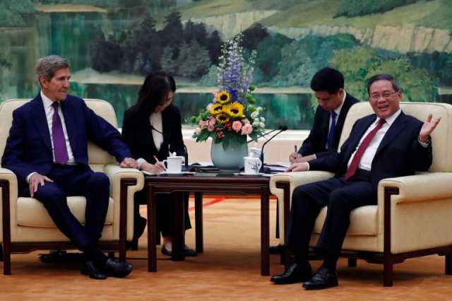 كيري يدعو من بكين إلى تعاون أميركي صيني بشأن المناخ