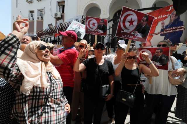مظاهرة في تونس تطالب بالإفراج عن المعتقلين السياسيين