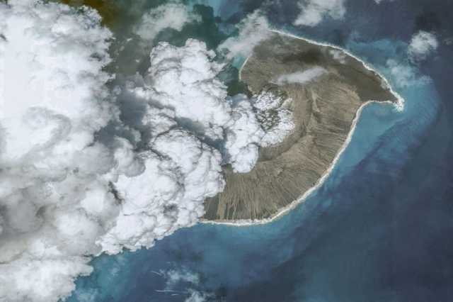 نحو 200 ألف ومضة برق.. كيف تسبب بركان تونغا في حدوث أشد عاصفة رعدية معروفة حتى الآن؟