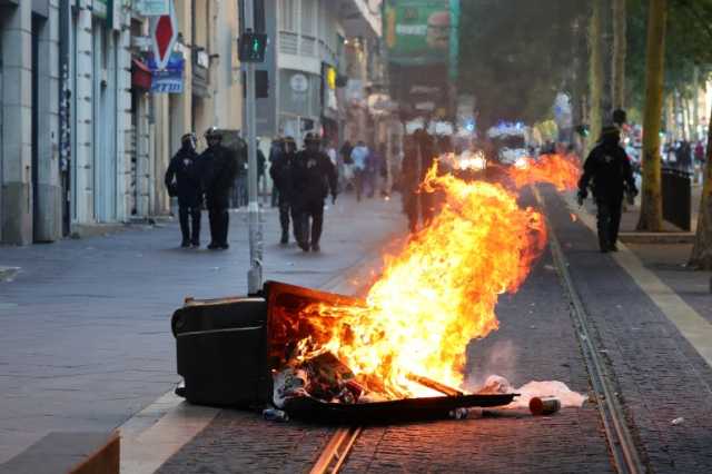 لماذا تحفّظ القضاء الفرنسي على الشرطي قاتل نائل في السجن؟