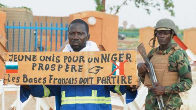 شهر على انقلاب النيجر.. المؤيدون يحتشدون في نيامي والجيش بحالة تأهب قصوى