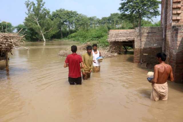 إجلاء عشرات الآلاف في باكستان إثر فيضانات تسببت بها الهند