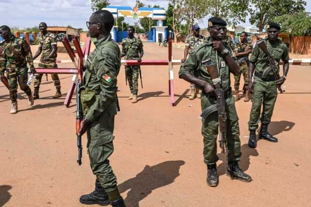 فرنسا تكشف عن اعتقال أحد مسؤوليها في النيجر