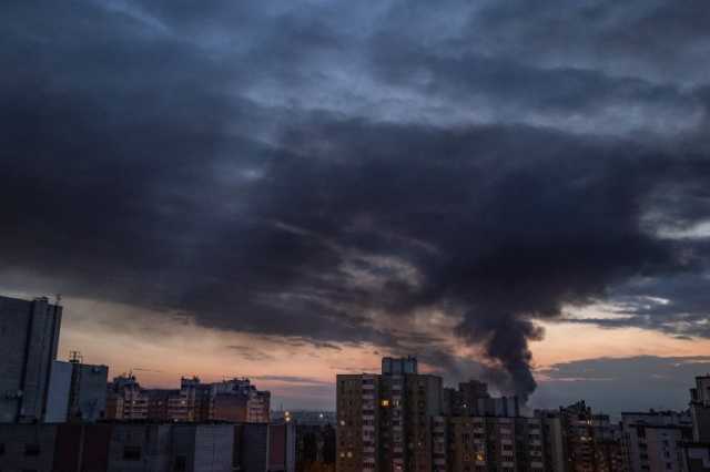 روسيا تهاجم كييف بطائرات مسيرة وزيلينسكي يعزز الدفاعات الجوية