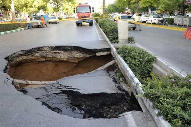 عالمان إيرانيان يحذران من تفاقم الانخسافات الأرضية