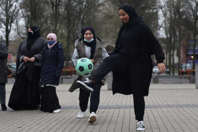 أمنستي تنتقد قرارا قضائيا فرنسيا يميز ضد لاعبات كرة القدم المسلمات