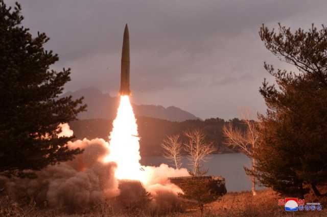 بعد اقتراب غواصة نووية أميركية.. كوريا الشمالية تطلق صواريخ باليستية باتجاه البحر الأصفر