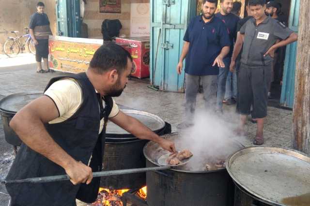 الحطب يوشك على النفاد.. أزمة الغاز تهدد إطعام النازحين بغزة