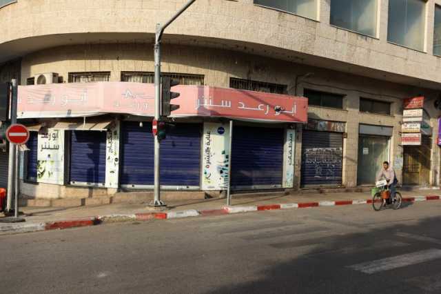 إضراب شامل في الضفة الغربية والاحتلال يغلق المسجد الإبراهيمي