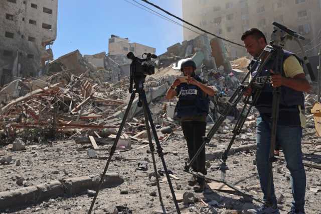 لم تكتفِ باستهدافهم وعائلاتهم.. إسرائيل تحرض عالميا ضد صحفيي غزة