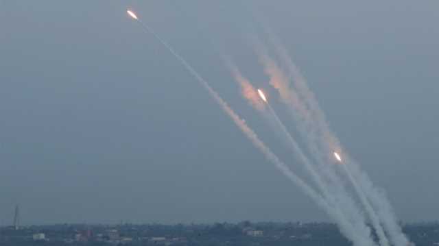 القسام تقصف تل أبيب برشقة صاروخية كبيرة وتكبد الاحتلال قتلى في غزة